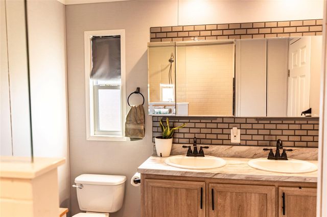 2752 Remmert Road, Bellville, TX 77418