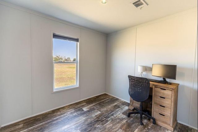 2752 Remmert Road, Bellville, TX 77418