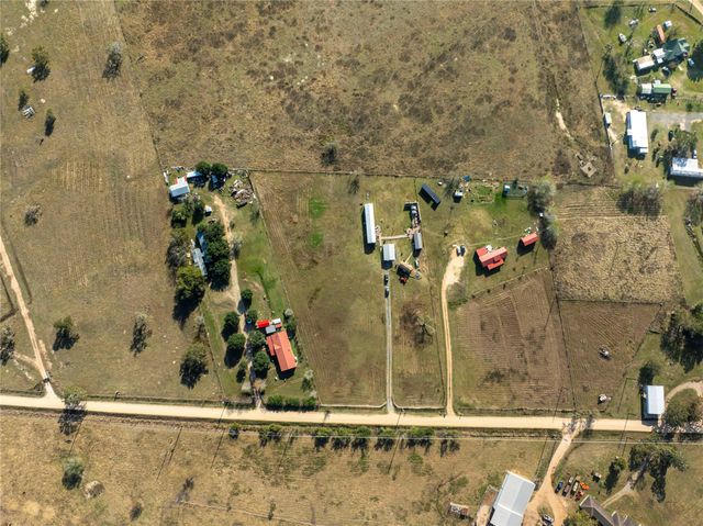 2752 Remmert Road, Bellville, TX 77418