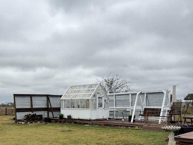 2752 Remmert Road, Bellville, TX 77418