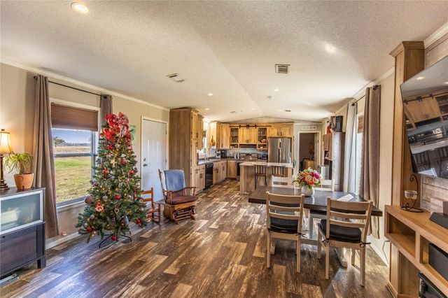 2752 Remmert Road, Bellville, TX 77418