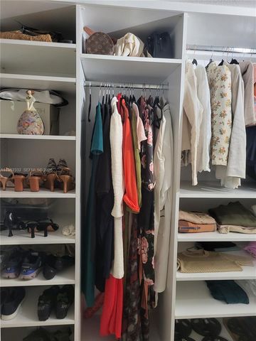 1020 94th St 502, Bay Harbor Islands, FL 33154