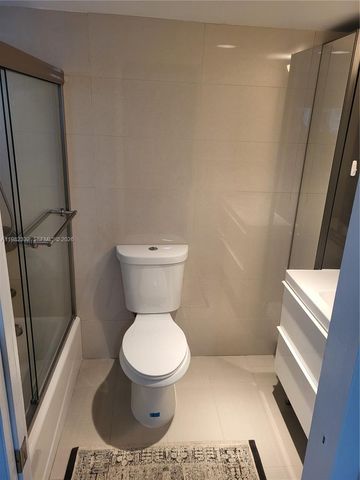 1020 94th St 502, Bay Harbor Islands, FL 33154