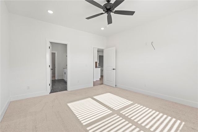 63 W Pitts Street, Farmington, AR 70730