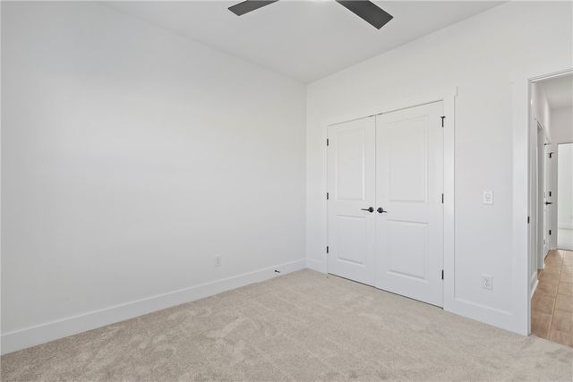 63 W Pitts Street, Farmington, AR 70730