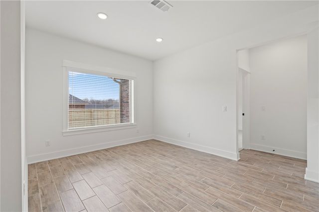 63 W Pitts Street, Farmington, AR 70730