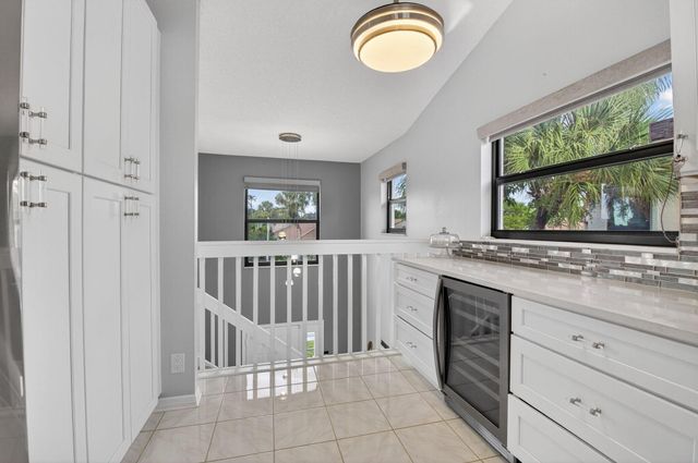 10920 Lakemore Lane 201, Boca Raton, FL 33498