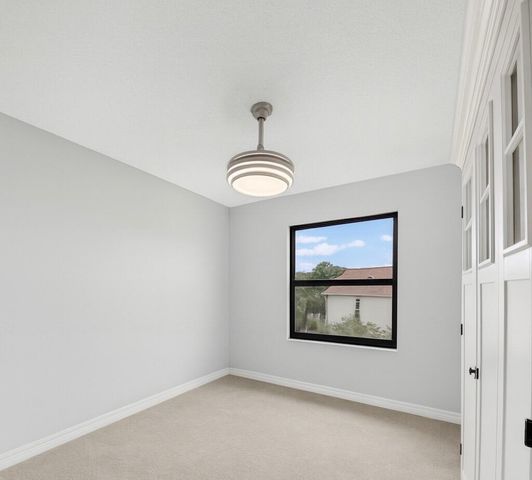 10920 Lakemore Lane 201, Boca Raton, FL 33498