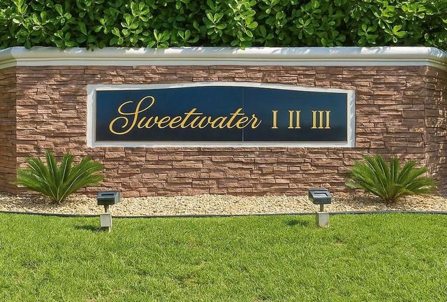 10920 Lakemore Lane 201, Boca Raton, FL 33498