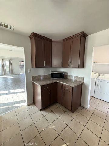 8650 Alder, Fontana, CA 92335