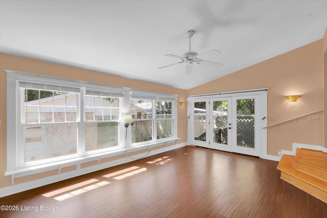 2216 Eastview Ave, Louisville, KY 40205