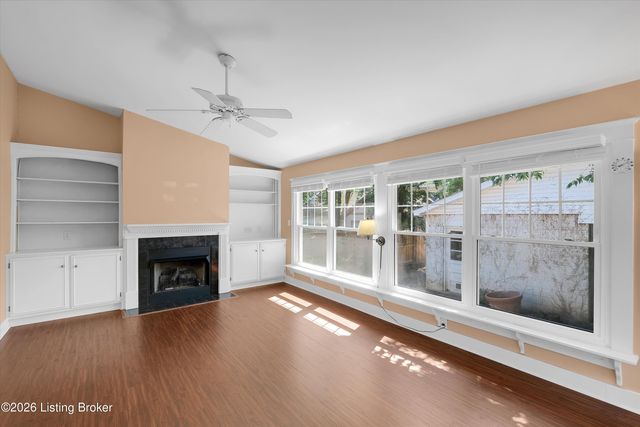 2216 Eastview Ave, Louisville, KY 40205