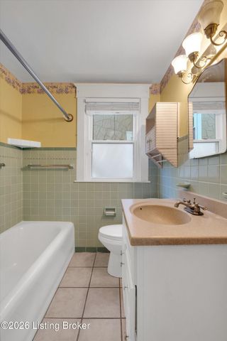 2216 Eastview Ave, Louisville, KY 40205