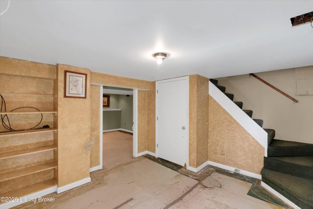 2216 Eastview Ave, Louisville, KY 40205