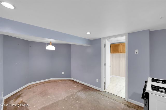 2216 Eastview Ave, Louisville, KY 40205