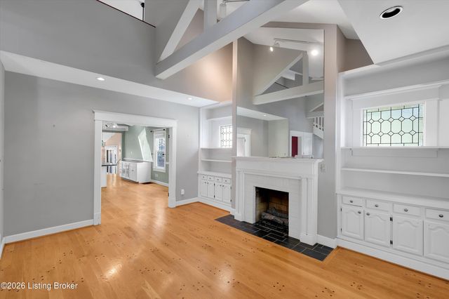 2216 Eastview Ave, Louisville, KY 40205