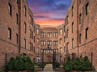 134 Clyde Avenue 3W, Evanston, IL 60202