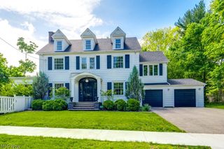 456 Merriman Road, Akron, OH 44303