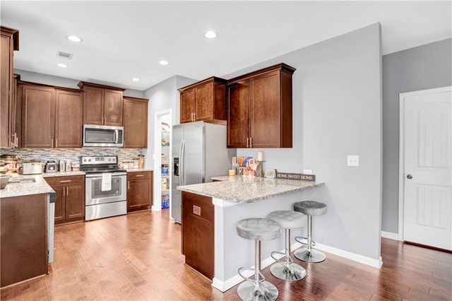 7789 Village Pass, Fairburn, GA 30213