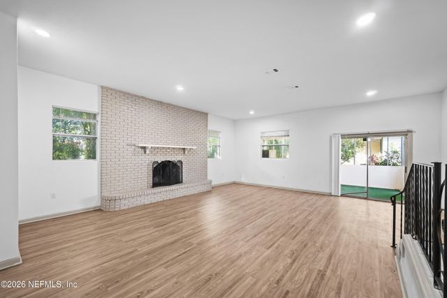 6910 CARTIER Circle, Jacksonville, FL 32208