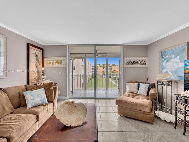 201 SE 11th Terrace 303, Dania Beach, FL 33004