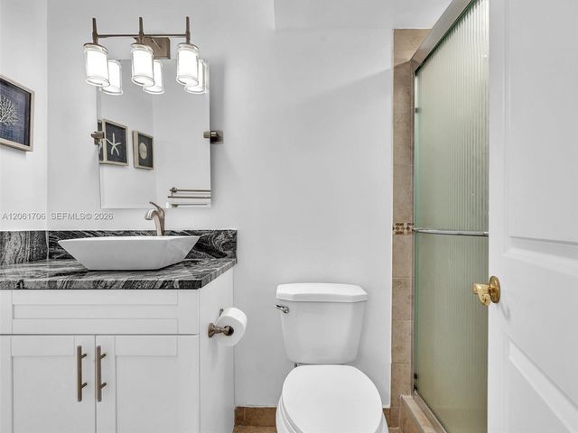 201 SE 11th Terrace 303, Dania Beach, FL 33004