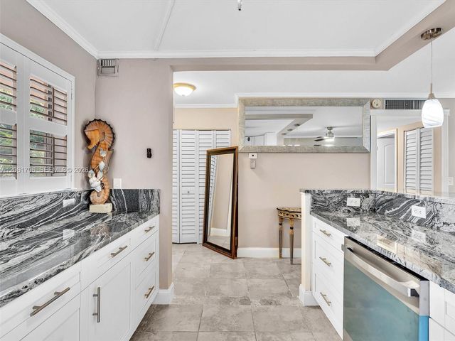 201 SE 11th Terrace 303, Dania Beach, FL 33004