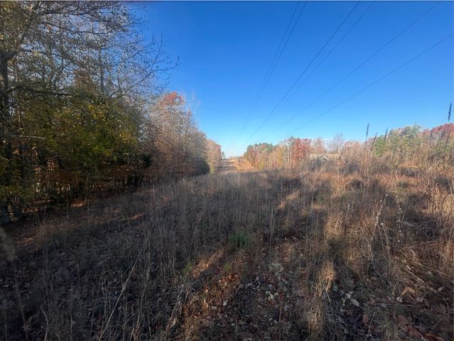 305 Lawtonwood Lane, Spartanburg, SC 29376