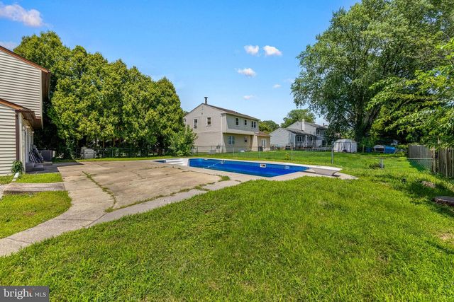 127 WEDGEFIELD DR, New Castle, DE 19720