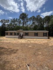 215 York, Kinsey, AL 36303