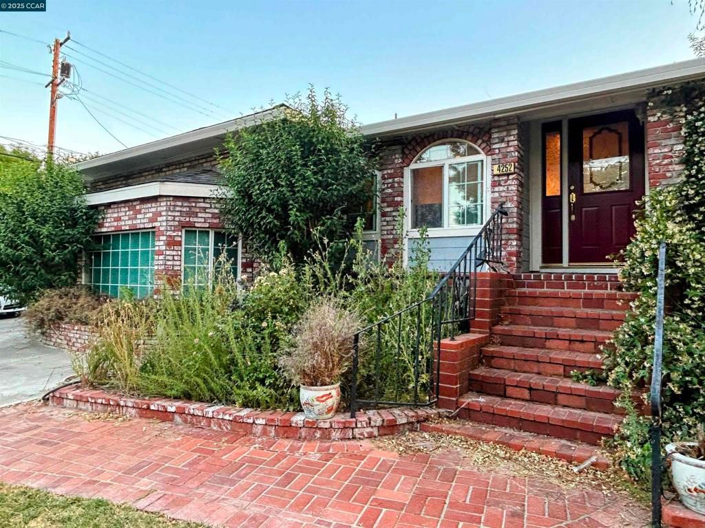 4252 El Cerrito Rd, Concord, CA 94518