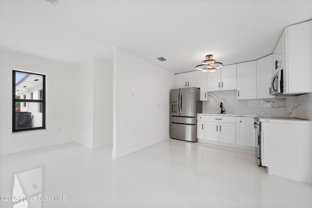 1112 SW 11th Avenue, Miami, FL 33129