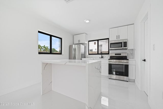 1112 SW 11th Avenue, Miami, FL 33129