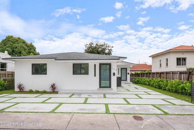1112 SW 11th Avenue, Miami, FL 33129
