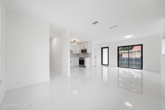 1112 SW 11th Avenue, Miami, FL 33129