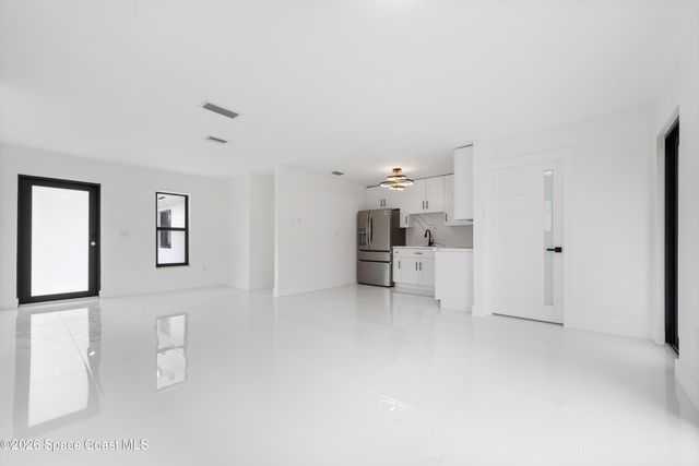 1112 SW 11th Avenue, Miami, FL 33129