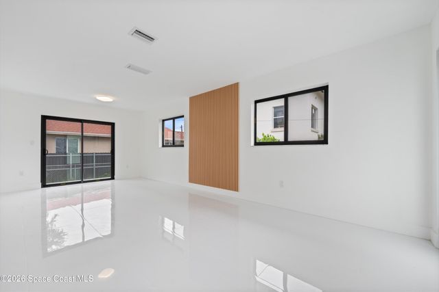 1112 SW 11th Avenue, Miami, FL 33129