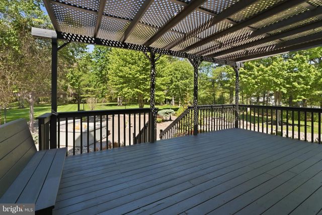 97 UNION RD, Frenchtown, NJ 08825