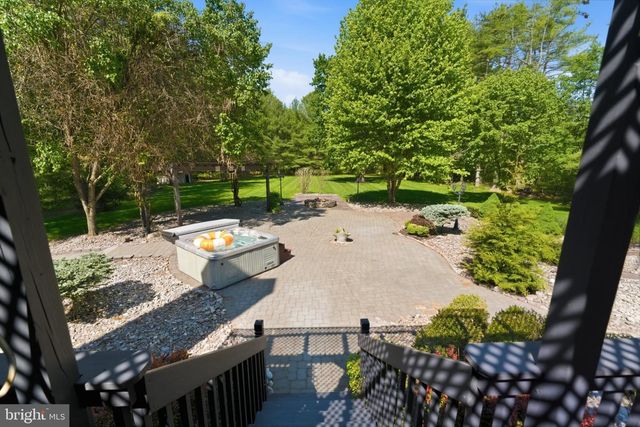 97 UNION RD, Frenchtown, NJ 08825