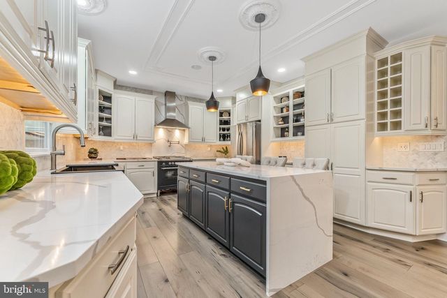 97 UNION RD, Frenchtown, NJ 08825