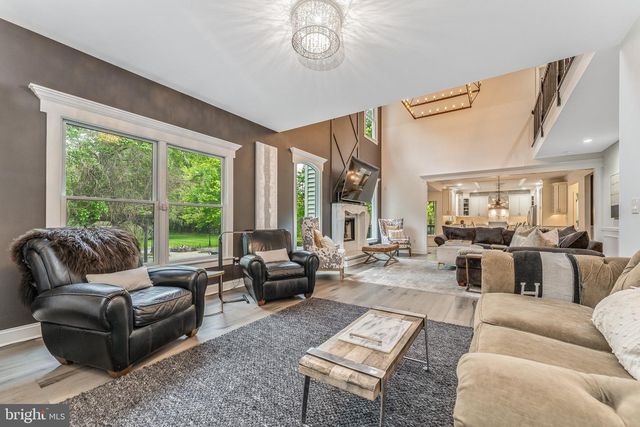 97 UNION RD, Frenchtown, NJ 08825