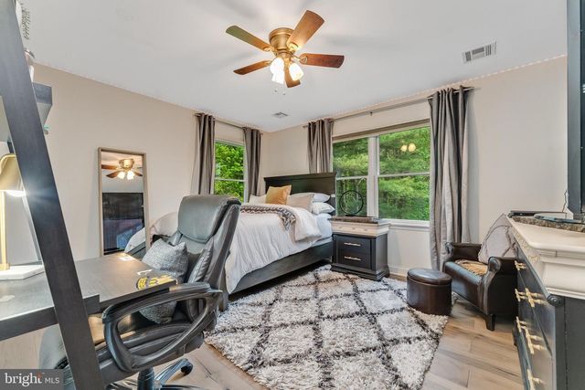 97 UNION RD, Frenchtown, NJ 08825