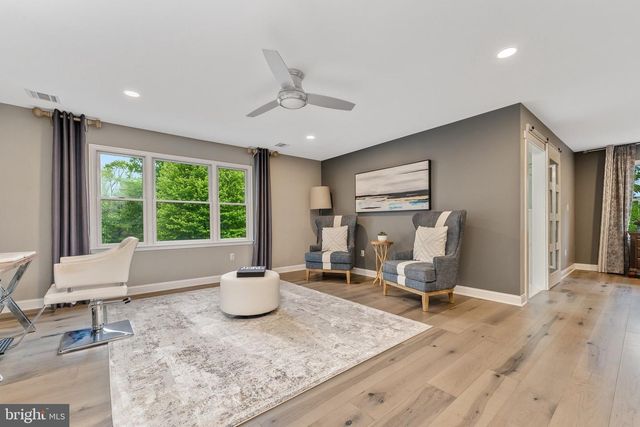 97 UNION RD, Frenchtown, NJ 08825