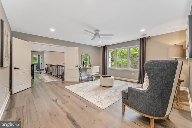 97 UNION RD, Frenchtown, NJ 08825