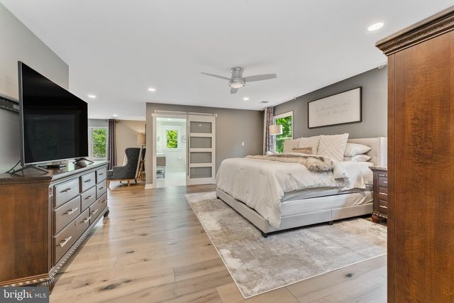 97 UNION RD, Frenchtown, NJ 08825