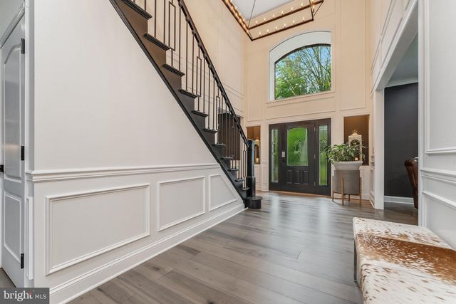 97 UNION RD, Frenchtown, NJ 08825