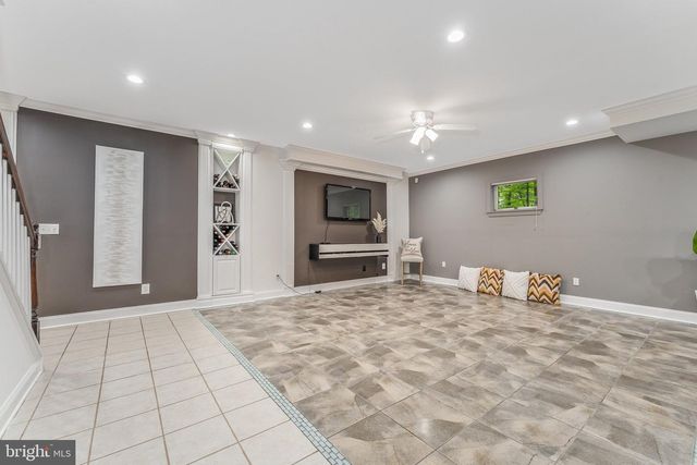 97 UNION RD, Frenchtown, NJ 08825