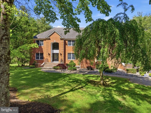 97 UNION RD, Frenchtown, NJ 08825