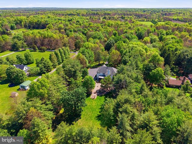 97 UNION RD, Frenchtown, NJ 08825