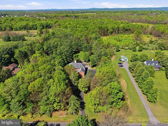 97 UNION RD, Frenchtown, NJ 08825